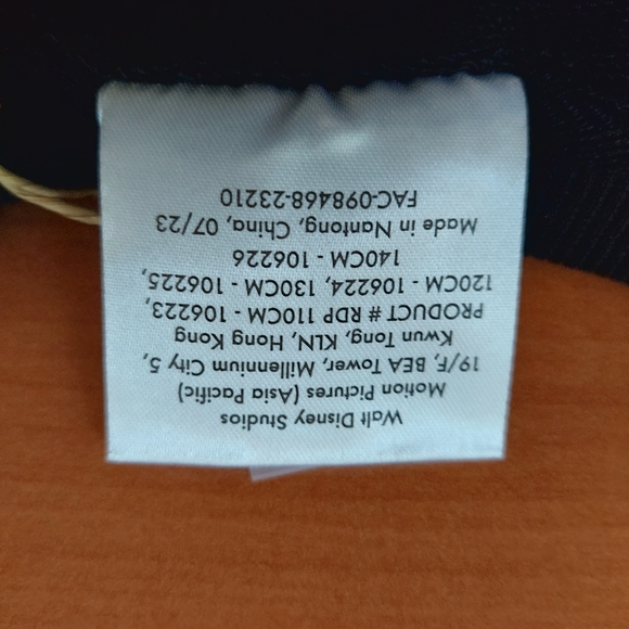 Kids Disney's Wish movie sweatshirt. Brand New with Tags 🌟🌟🌟 - Picture 9 of 11